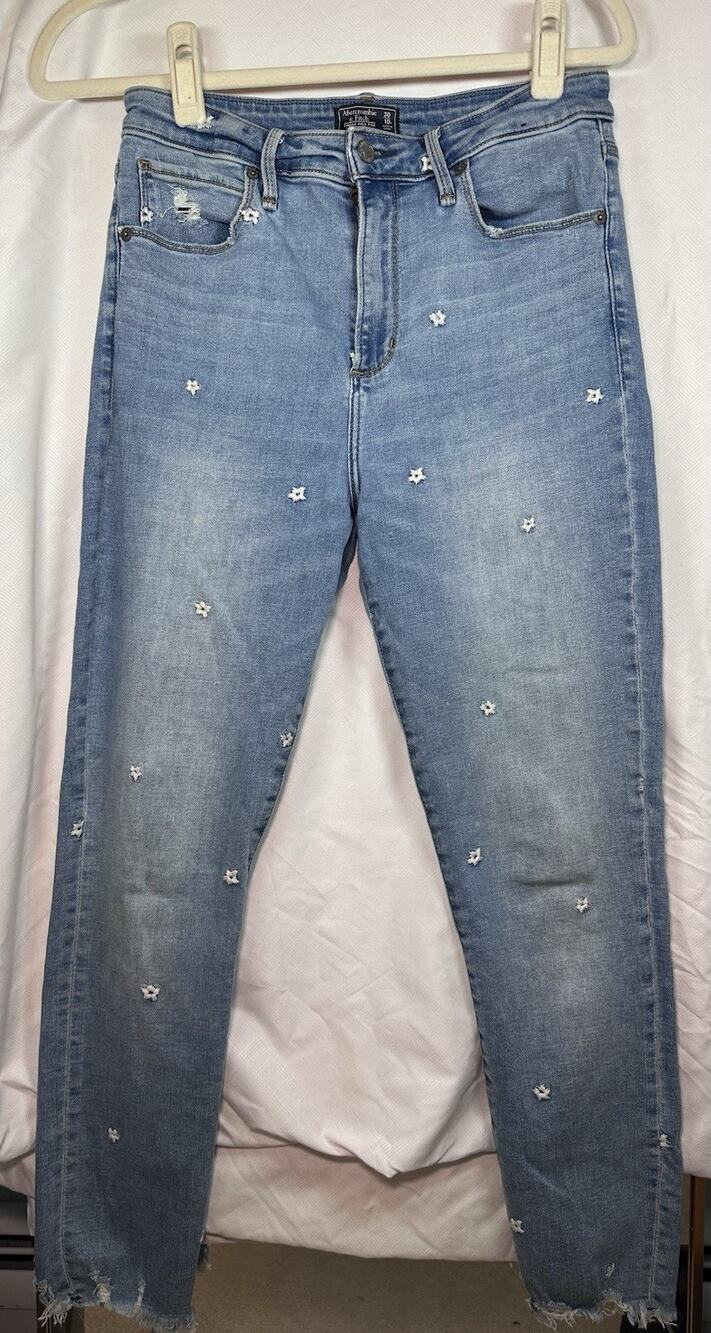 Abercrombie Floral Boho y2k festival Jeans 30/10R Floral Embroidered Raw Hem